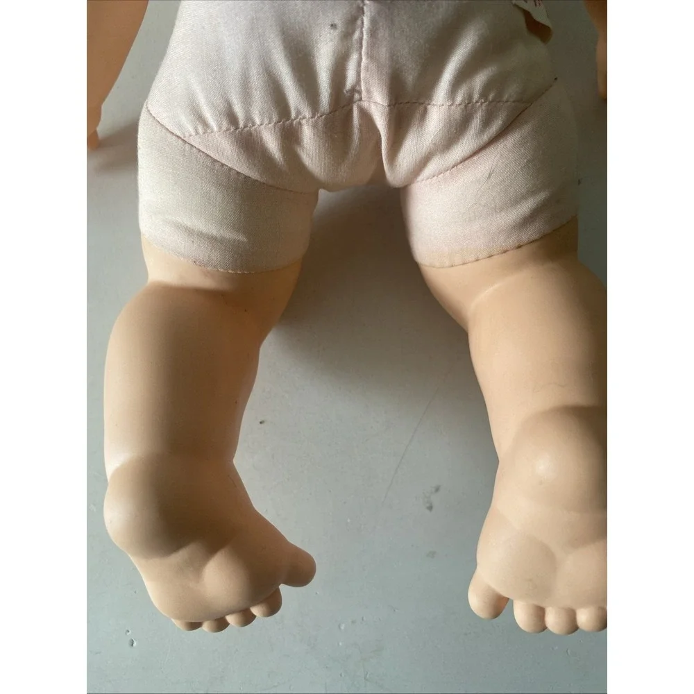 Vintage 1982 Kenner Strawberry Shortcake Blow Kiss Baby Doll 14